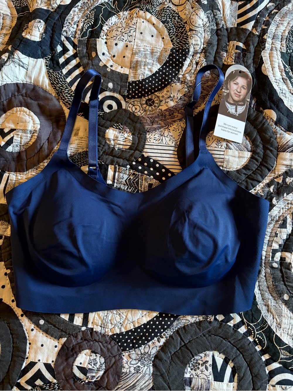 NWT Eby Seamless Wireless Bra Navy Blue Size Small